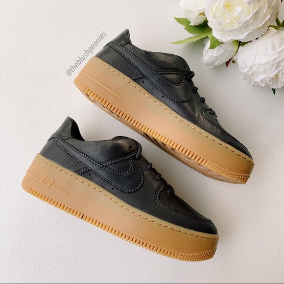 Nike Air Force 1 Sage Low LX NWT - Picture 9 of 16